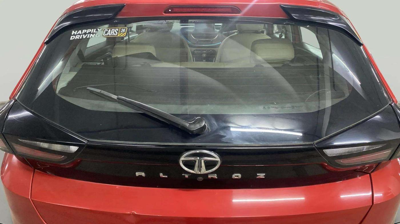 2020 Tata ALTROZ XZ PETROL, Petrol, Manual, 61,948 km, Rear Windshield