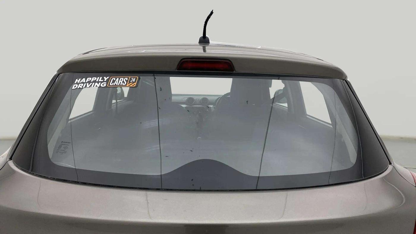 2021 Maruti Swift VXI, Petrol, Manual, 50,511 km, Rear Windshield