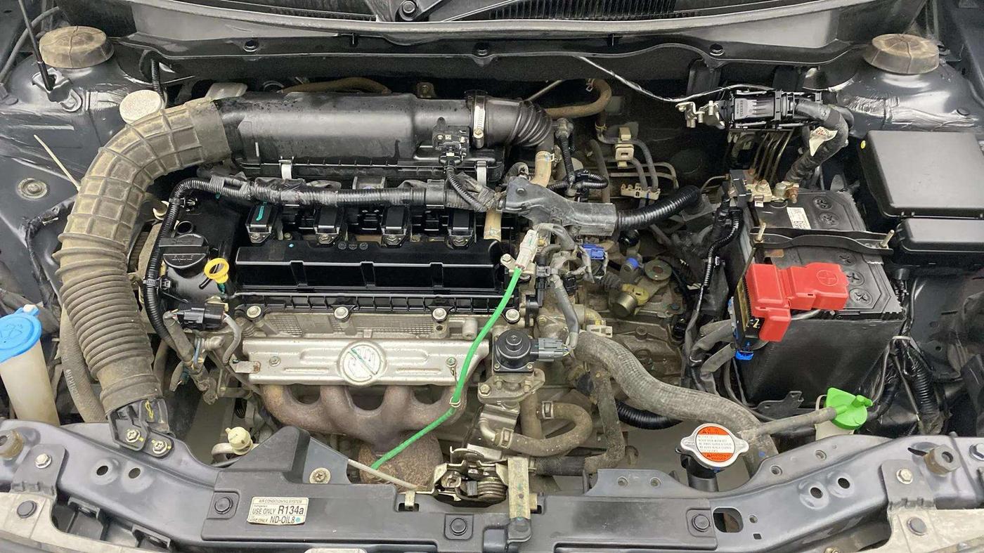 2021 Maruti Swift VXI, Petrol, Manual, 50,511 km, Engine View