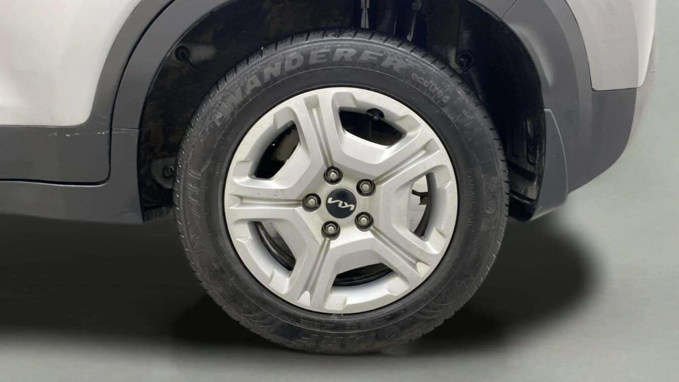 2021 KIA SONET HTK PLUS 1.0 DCT, Petrol, Automatic, 27,037 km, Left Rear Wheel