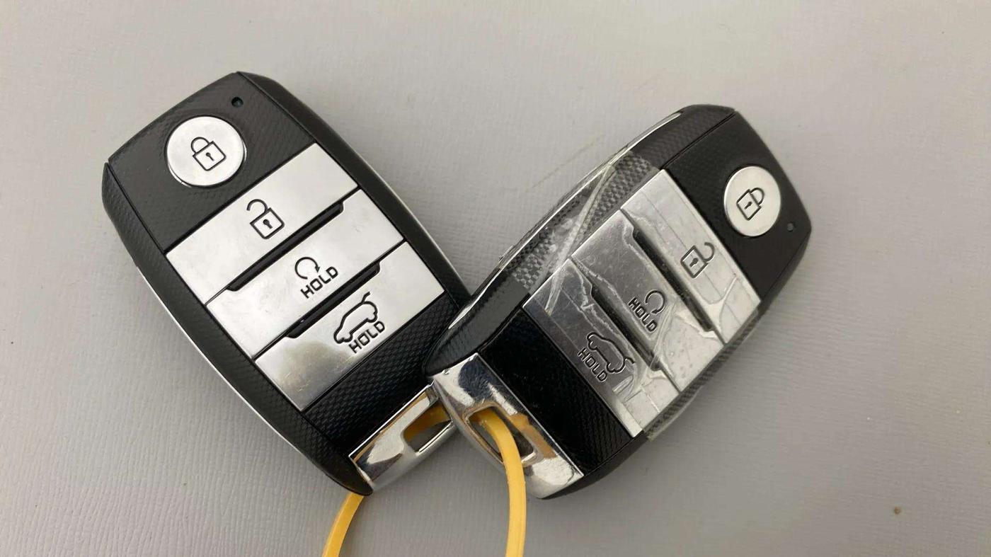 2021 KIA SONET HTK PLUS 1.0 DCT, Petrol, Automatic, 27,037 km, Key Close Up