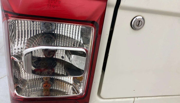 2022 Mahindra Bolero B6 (O), Diesel, Manual, 40,632 km, Left tail light - Minor scratches