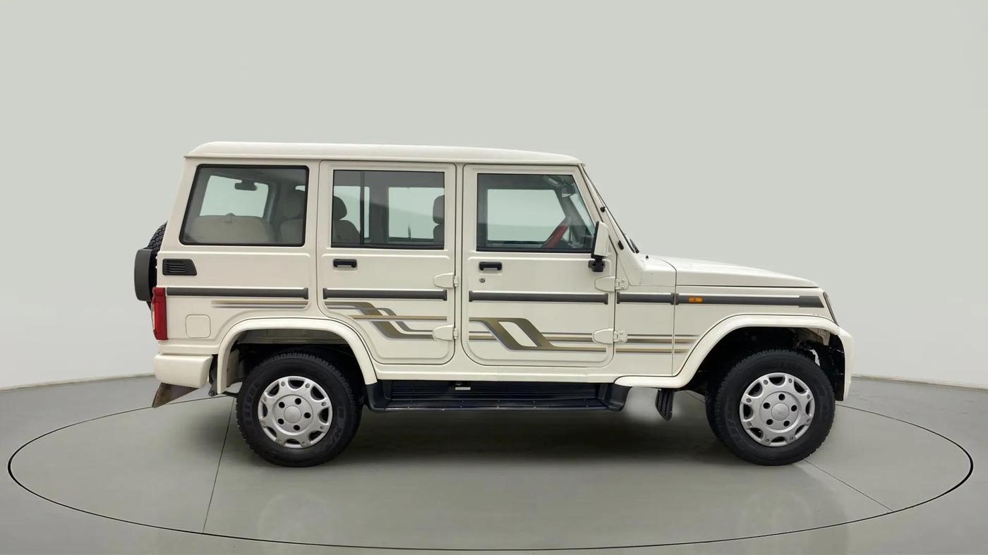 2022 Mahindra Bolero B6 (O), Diesel, Manual, 40,926 km, Right Side View