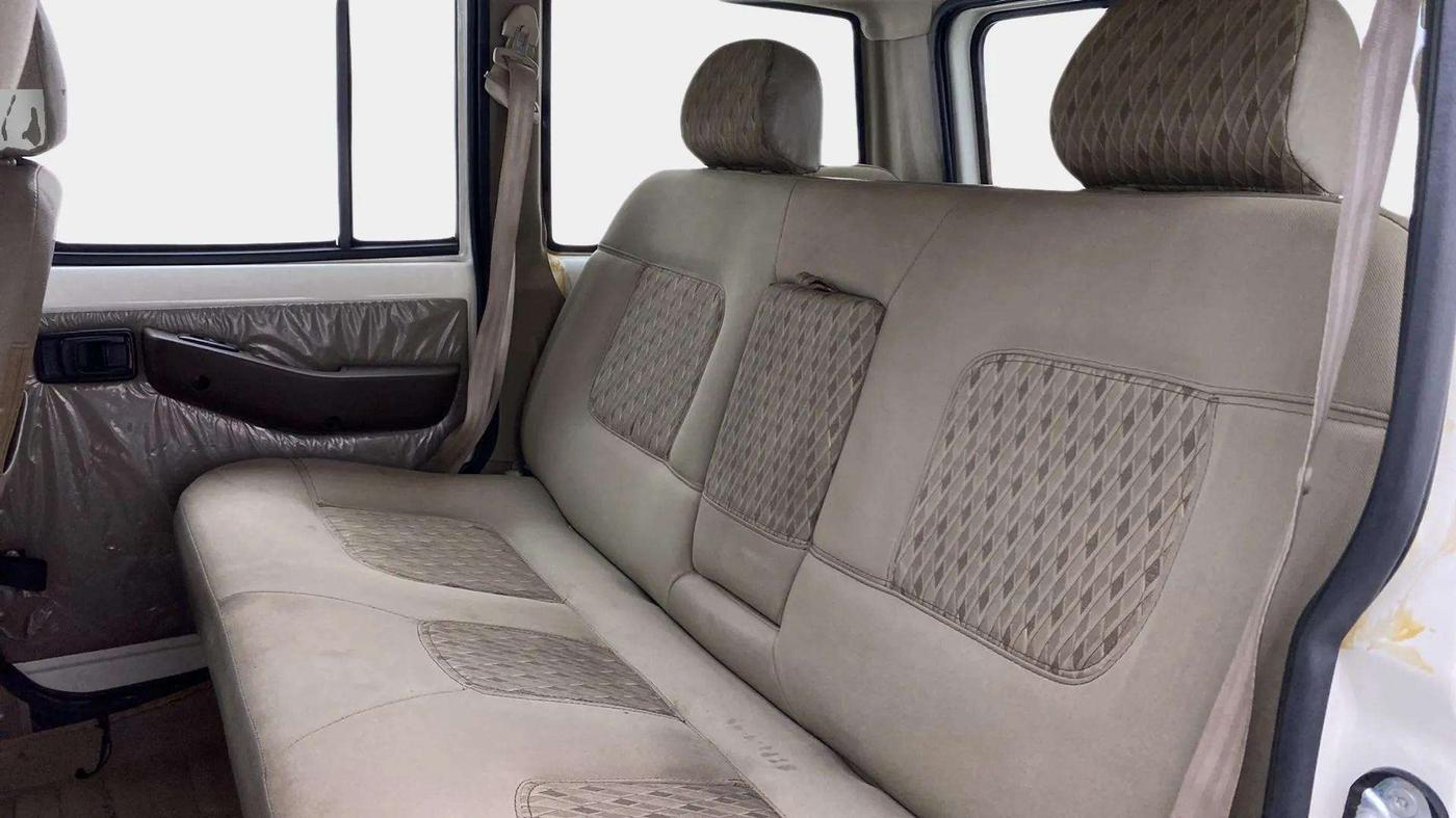 2022 Mahindra Bolero B6 (O), Diesel, Manual, 40,926 km, Right Side Rear Door Cabin