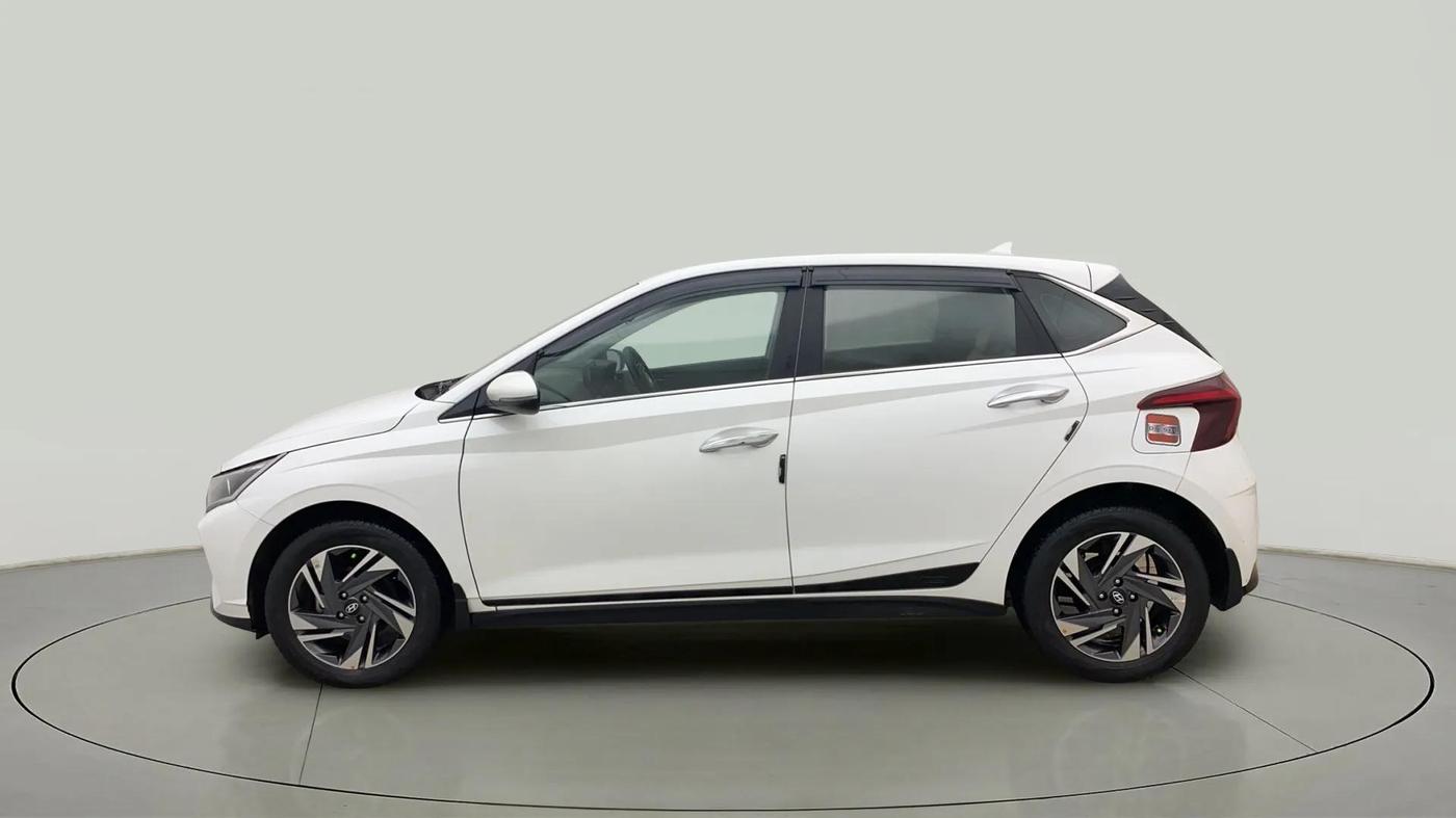 2022 Hyundai NEW I20 ASTA (O) 1.5 CRDI MT, Diesel, Manual, 27,959 km, Left Side