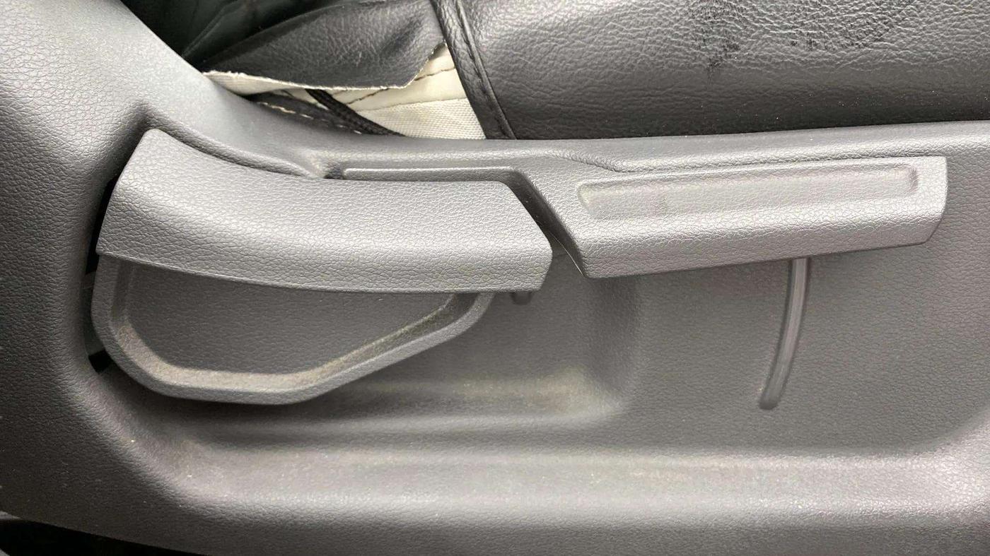 2020 Hyundai AURA SX 1.2, Petrol, Manual, 17,196 km, Driver Side Adjustment Panel