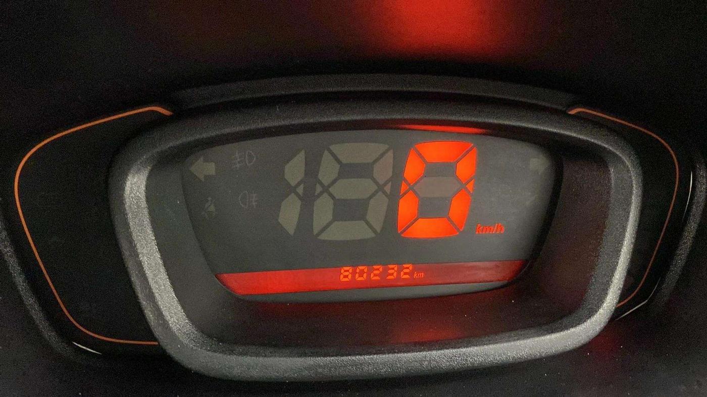 2016 Renault Kwid RXT 0.8, Petrol, Manual, 80,498 km, Odometer Image