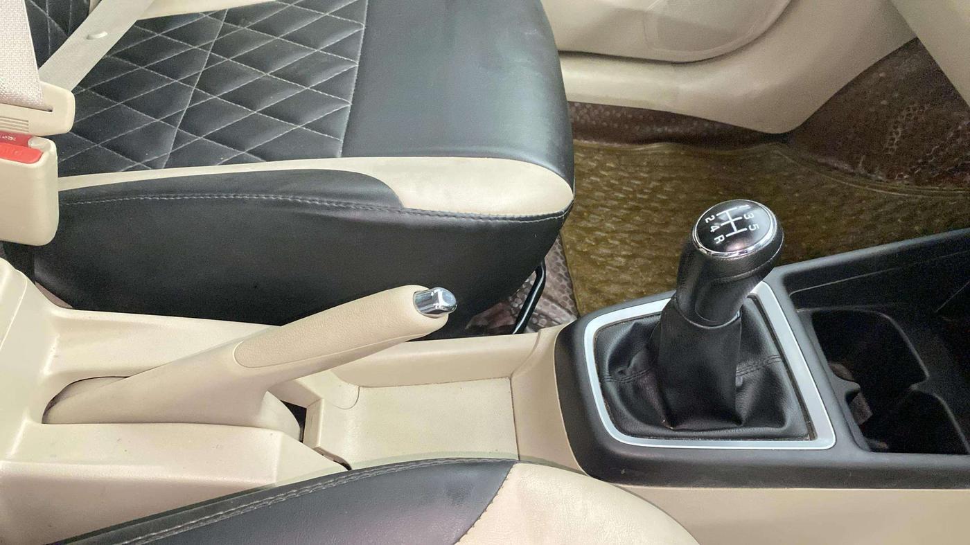 2020 Maruti Dzire ZXI Plus, Petrol, Manual, 29,504 km, Gear Lever
