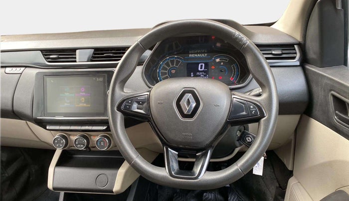 2022 Renault TRIBER RXT, Petrol, Manual, 25,317 km, Steering Wheel Close Up