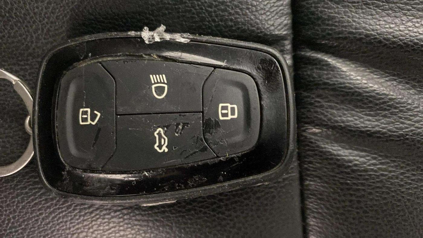 2021 Tata NEXON XZA PLUS PETROL, Petrol, Automatic, 34,100 km, Key Close Up