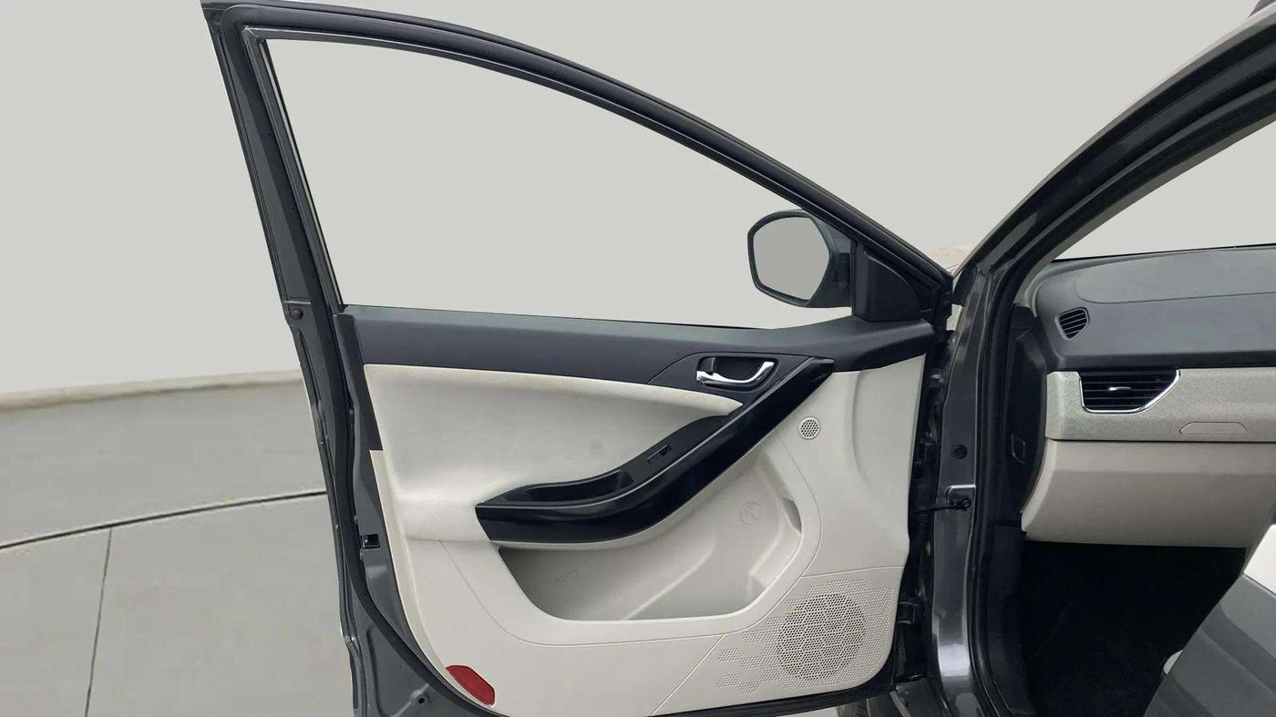 2021 Tata NEXON XZA PLUS PETROL, Petrol, Automatic, 34,100 km, LHS Front Door