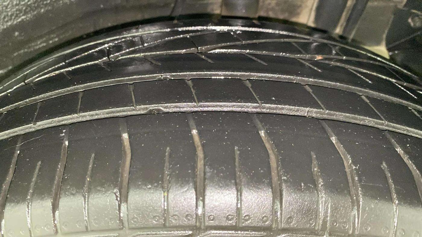 2021 Tata NEXON XZA PLUS PETROL, Petrol, Automatic, 34,100 km, Left Rear Tyre Tread