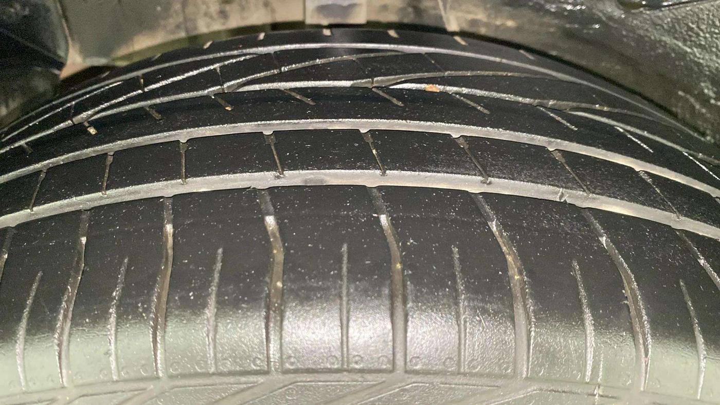 2021 Tata NEXON XZA PLUS PETROL, Petrol, Automatic, 34,100 km, Right Rear Tyre Tread