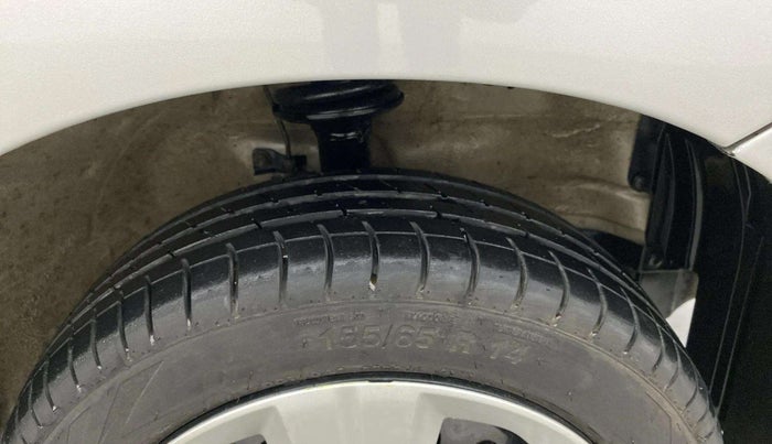 2017 Maruti Wagon R 1.0 VXI, Petrol, Manual, 66,715 km, Right Front Tyre Tread