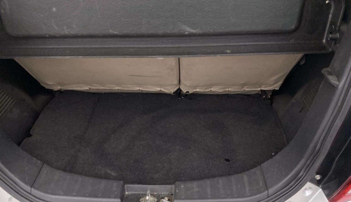 2017 Maruti Wagon R 1.0 VXI, Petrol, Manual, 66,715 km, Boot Inside