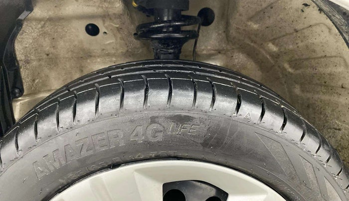 2017 Maruti Wagon R 1.0 VXI, Petrol, Manual, 66,715 km, Left Front Tyre Tread