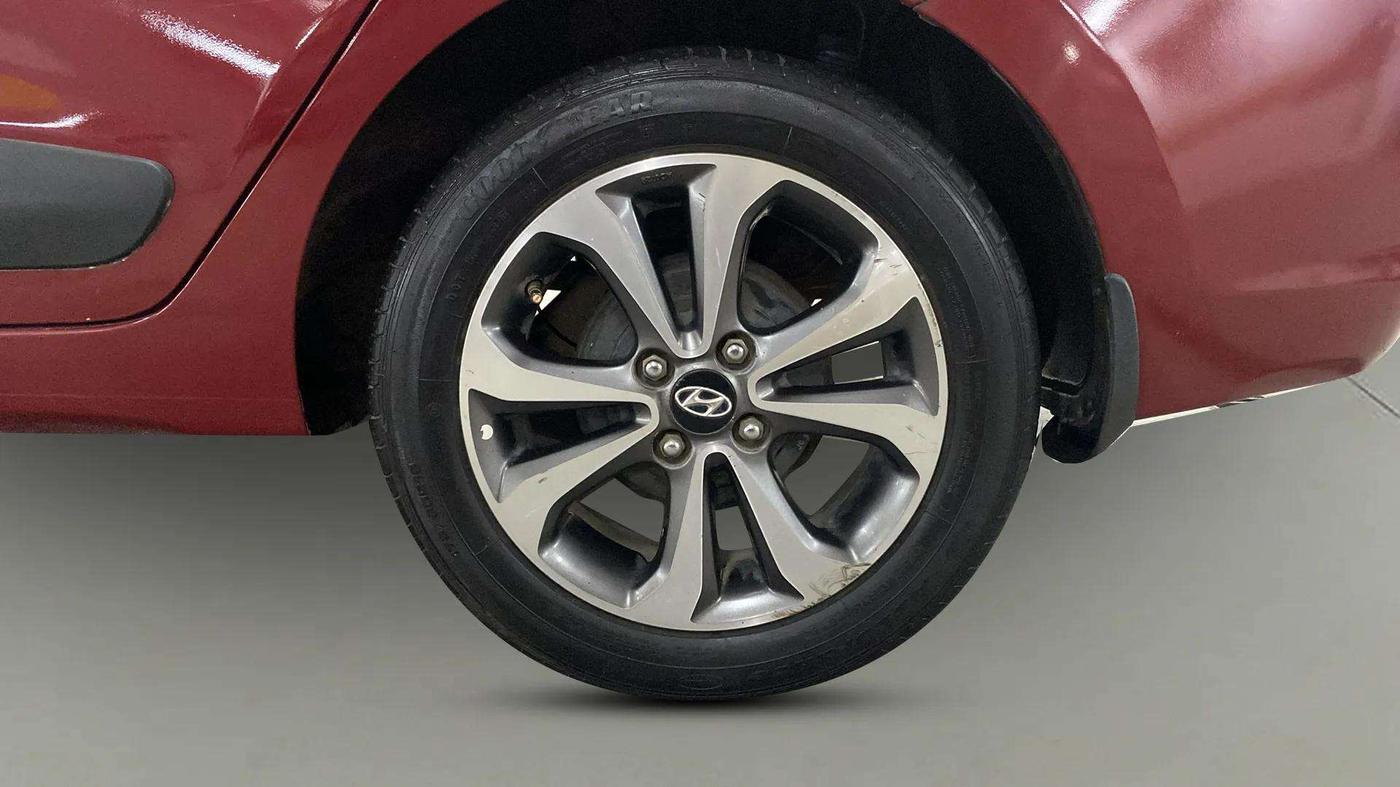 2014 Hyundai Xcent SX 1.2, Petrol, Manual, 31,443 km, Left Rear Wheel