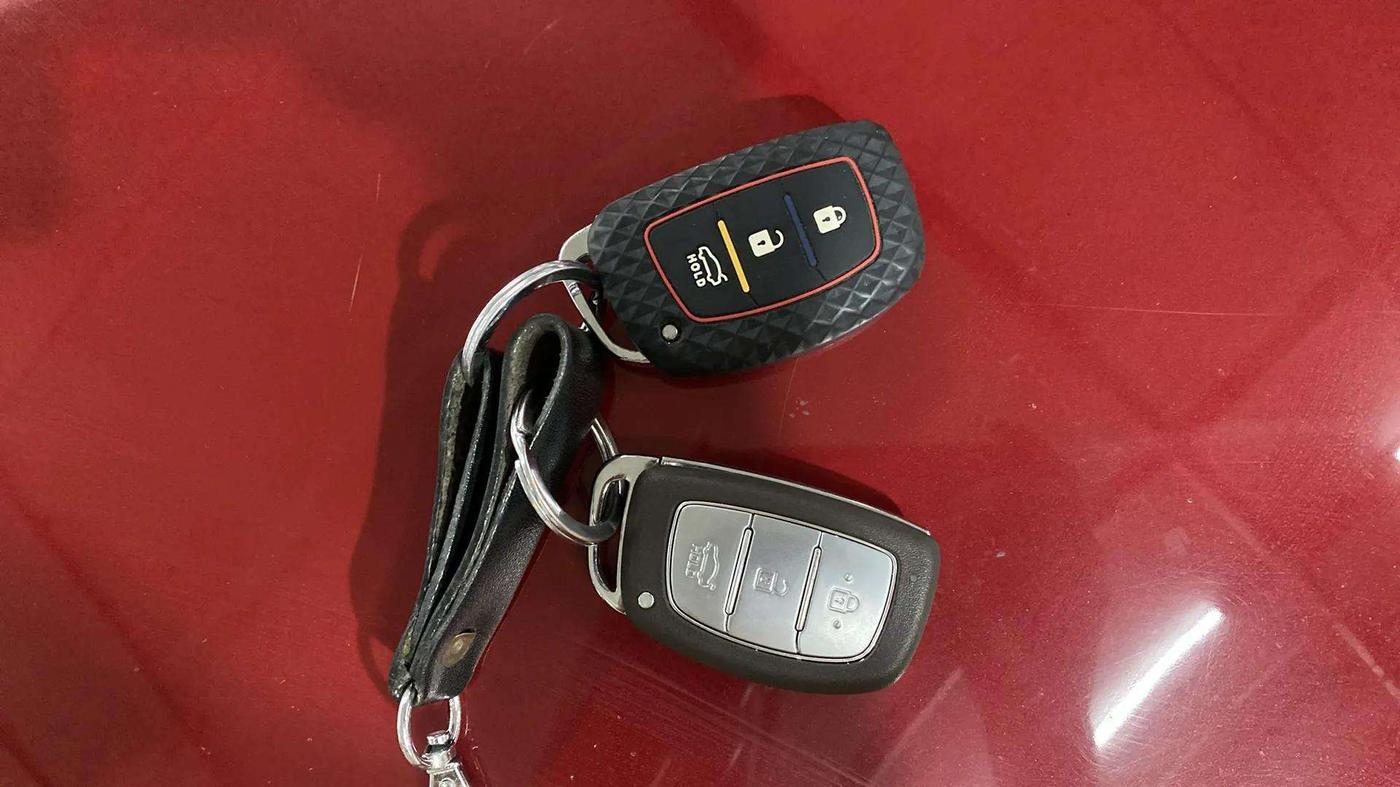 2014 Hyundai Xcent SX 1.2, Petrol, Manual, 31,443 km, Key Close Up