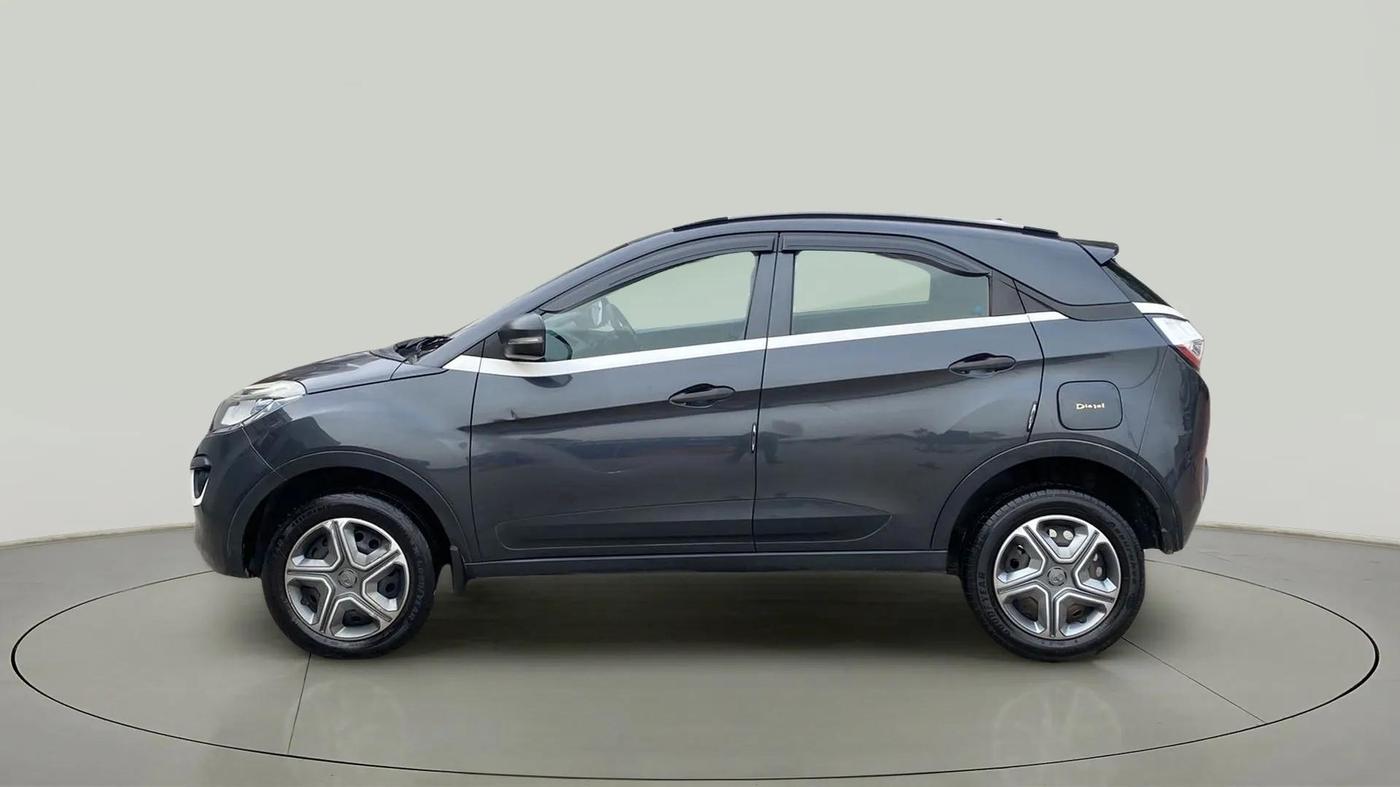 2018 Tata NEXON XM DIESEL, Diesel, Manual, 74,276 km, Left Side