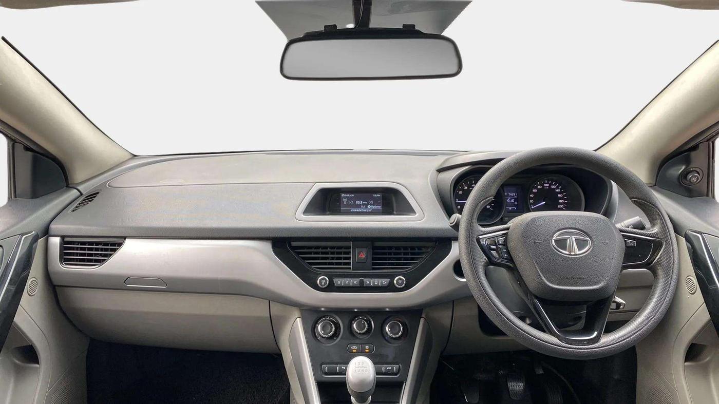 2018 Tata NEXON XM DIESEL, Diesel, Manual, 74,276 km, Dashboard