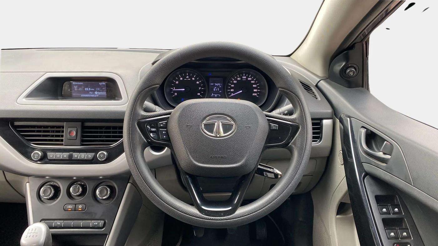 2018 Tata NEXON XM DIESEL, Diesel, Manual, 74,276 km, Steering Wheel Close Up