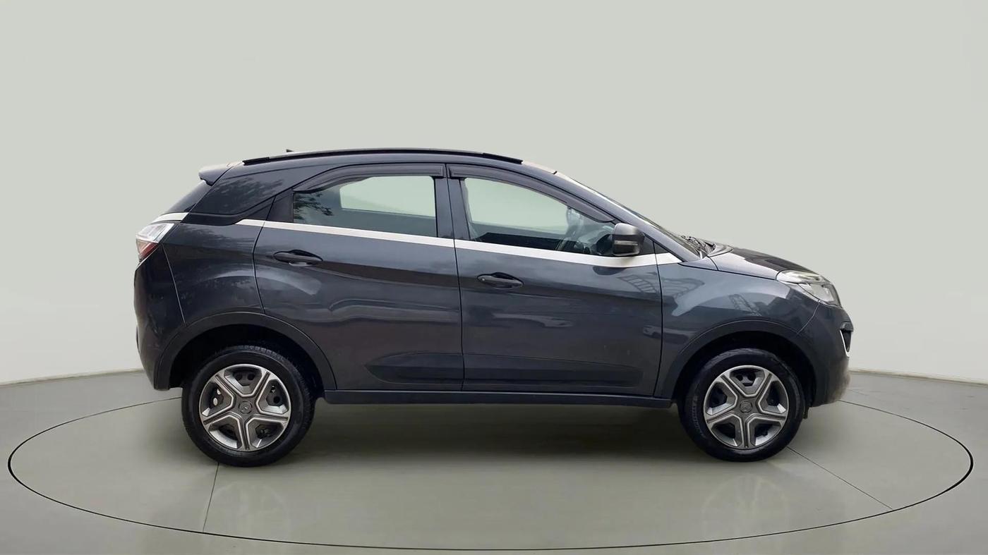 2018 Tata NEXON XM DIESEL, Diesel, Manual, 74,276 km, Right Side View