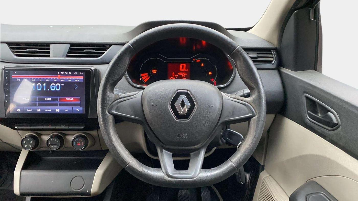 2020 Renault TRIBER RXE MT, Petrol, Manual, 48,739 km, Steering Wheel Close Up