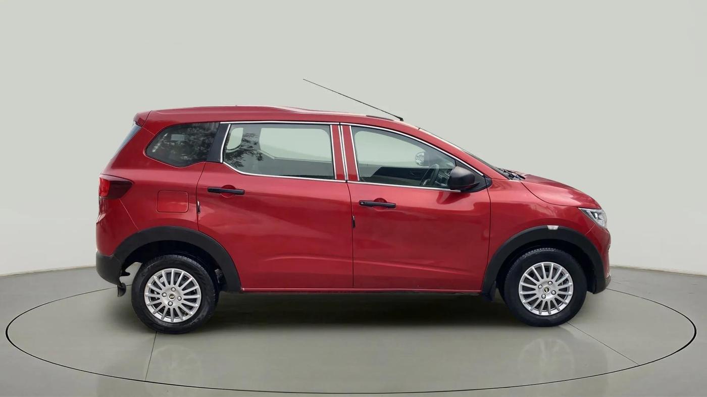 2020 Renault TRIBER RXE MT, Petrol, Manual, 48,739 km, Right Side View
