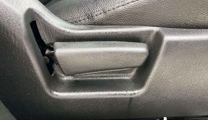 2021 Maruti Alto VXI PLUS, Petrol, Manual, 65,106 km, Driver Side Adjustment Panel