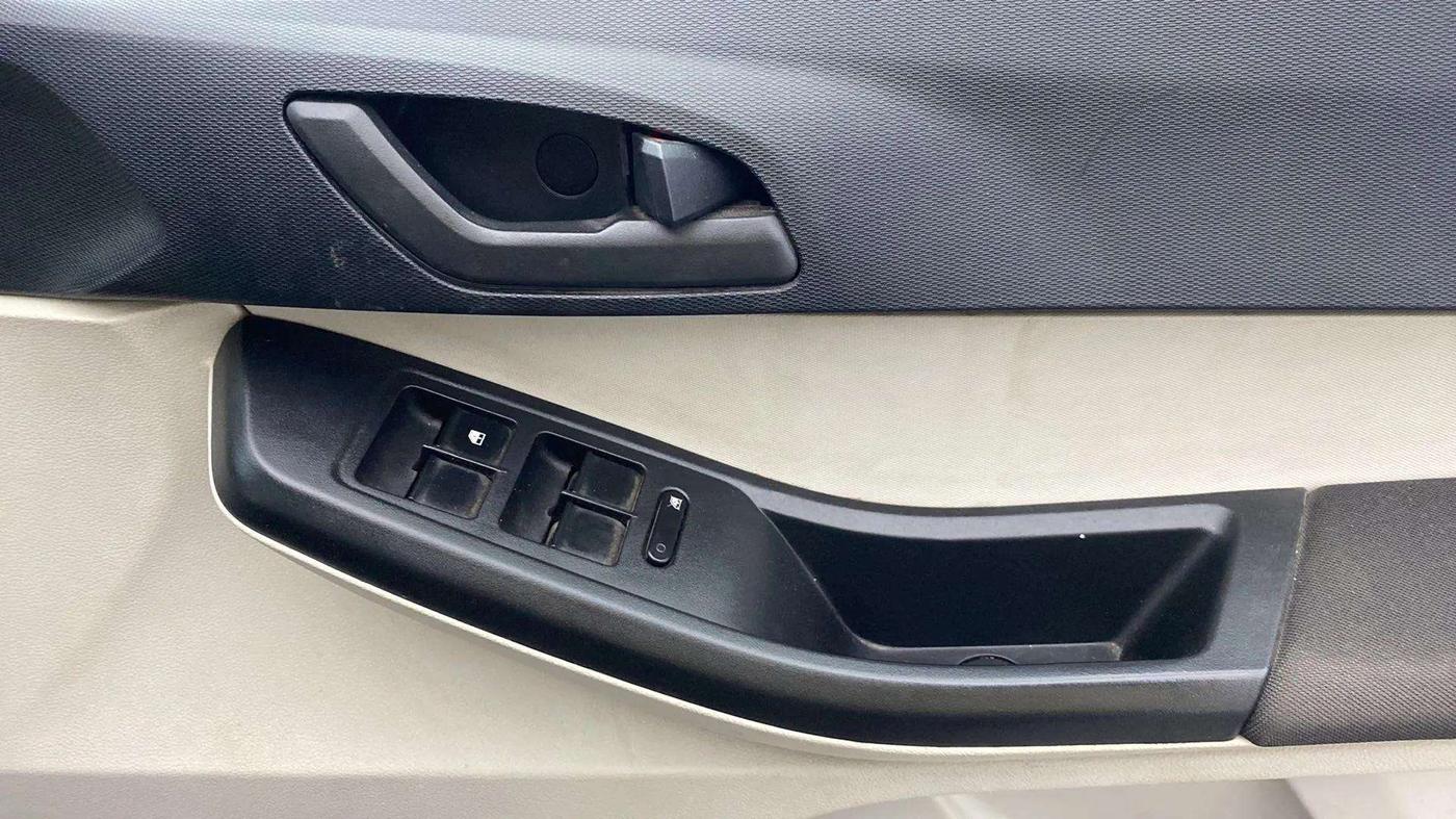 2023 Tata TIGOR XZ PETROL, Petrol, Manual, 28,975 km, Driver Side Door Panels Control