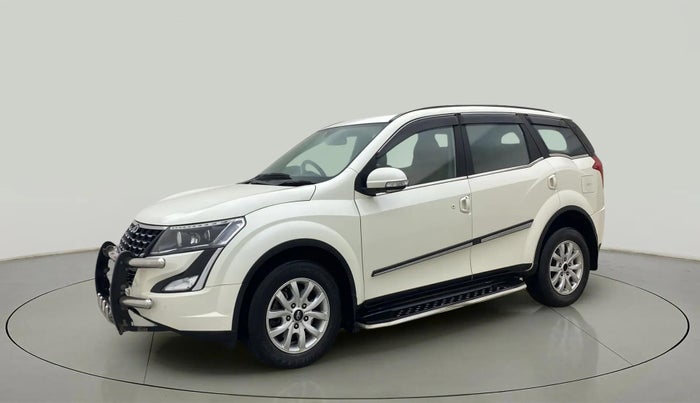 2020 Mahindra XUV500 W9, Diesel, Manual, 95,990 km, Left Front Diagonal