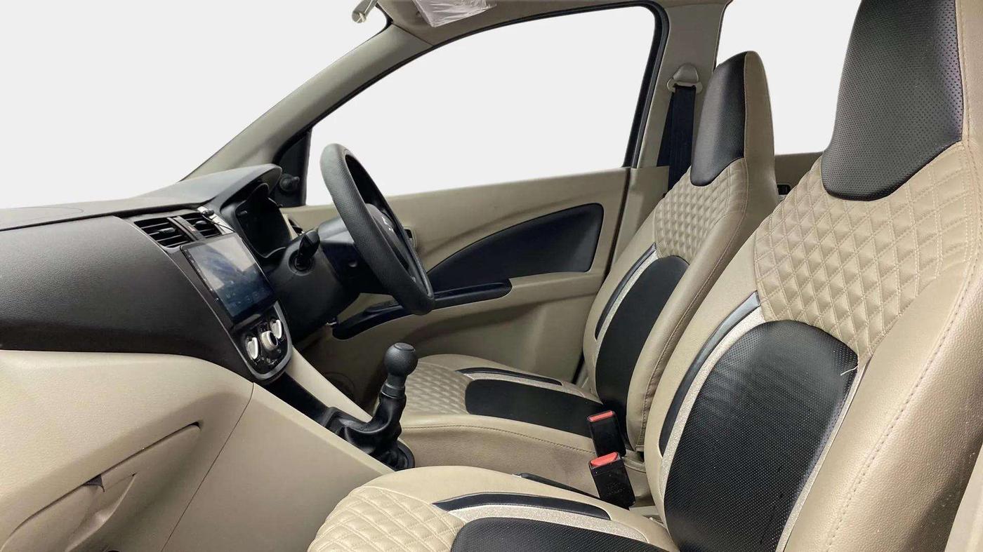2017 Maruti Celerio VXI, Petrol, Manual, 24,175 km, Right Side Front Door Cabin