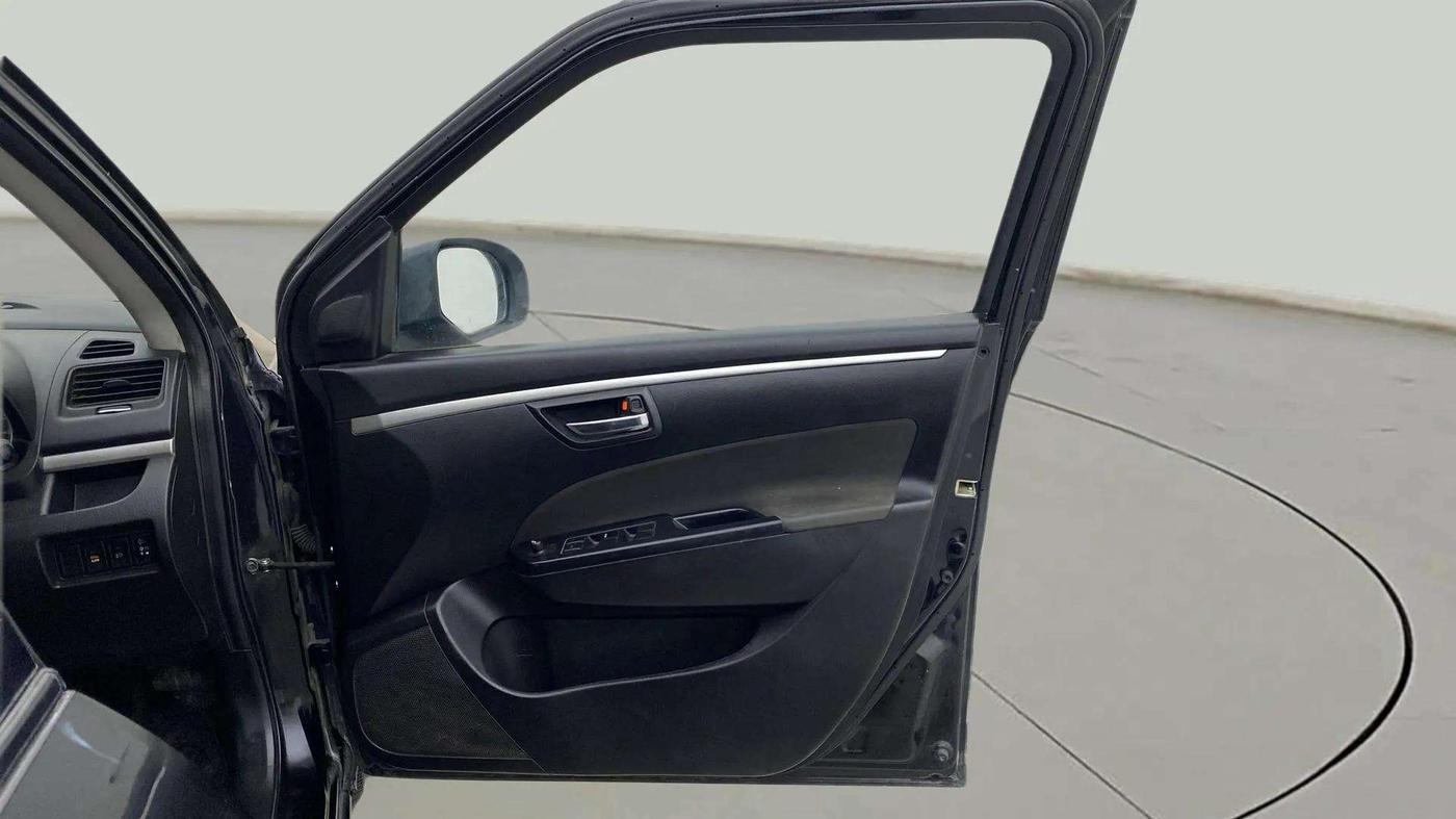 2014 Maruti Swift ZXI, Petrol, Manual, 92,216 km, RHS Front Door