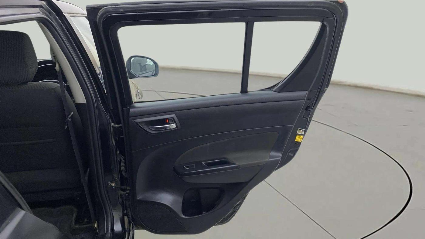 2014 Maruti Swift ZXI, Petrol, Manual, 92,216 km, RHS Rear Door