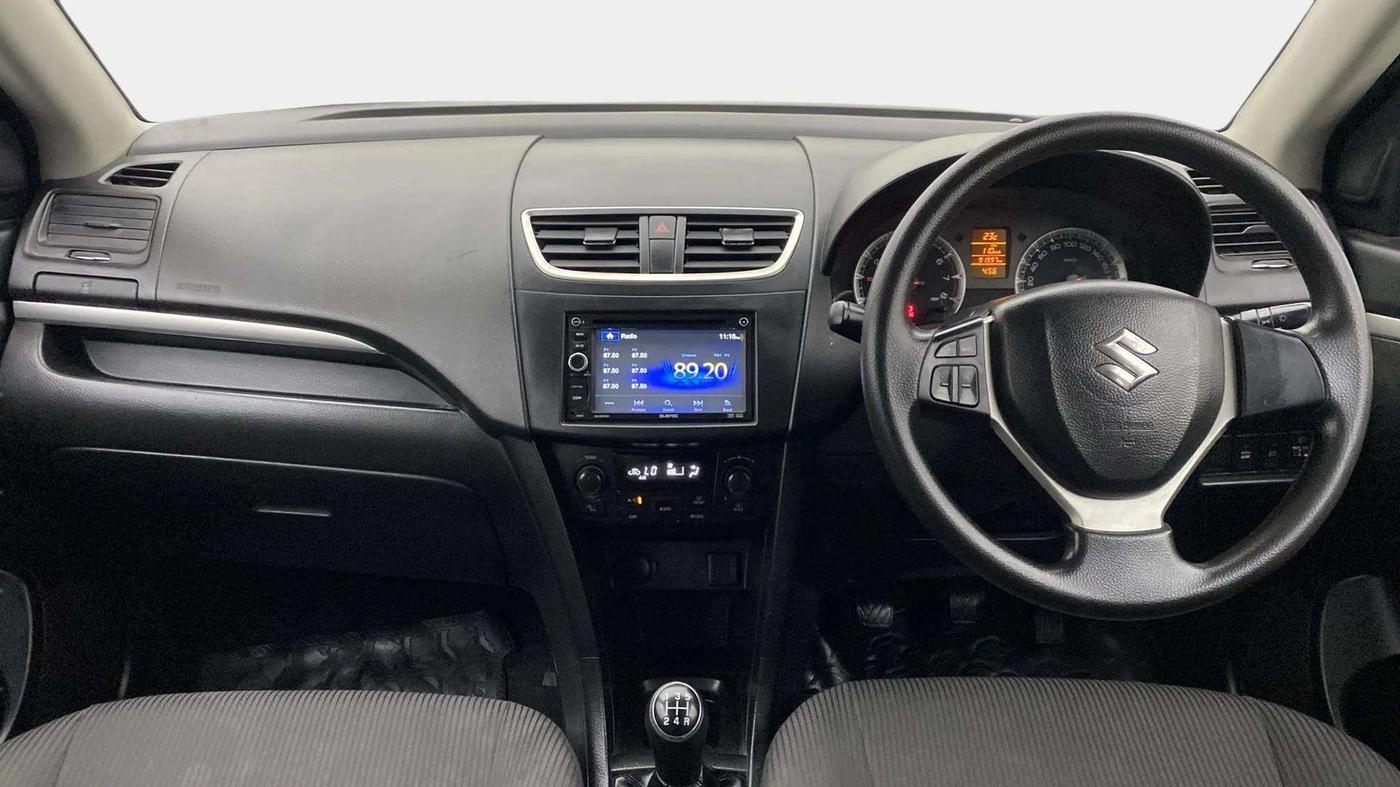 2014 Maruti Swift ZXI, Petrol, Manual, 92,216 km, Dashboard