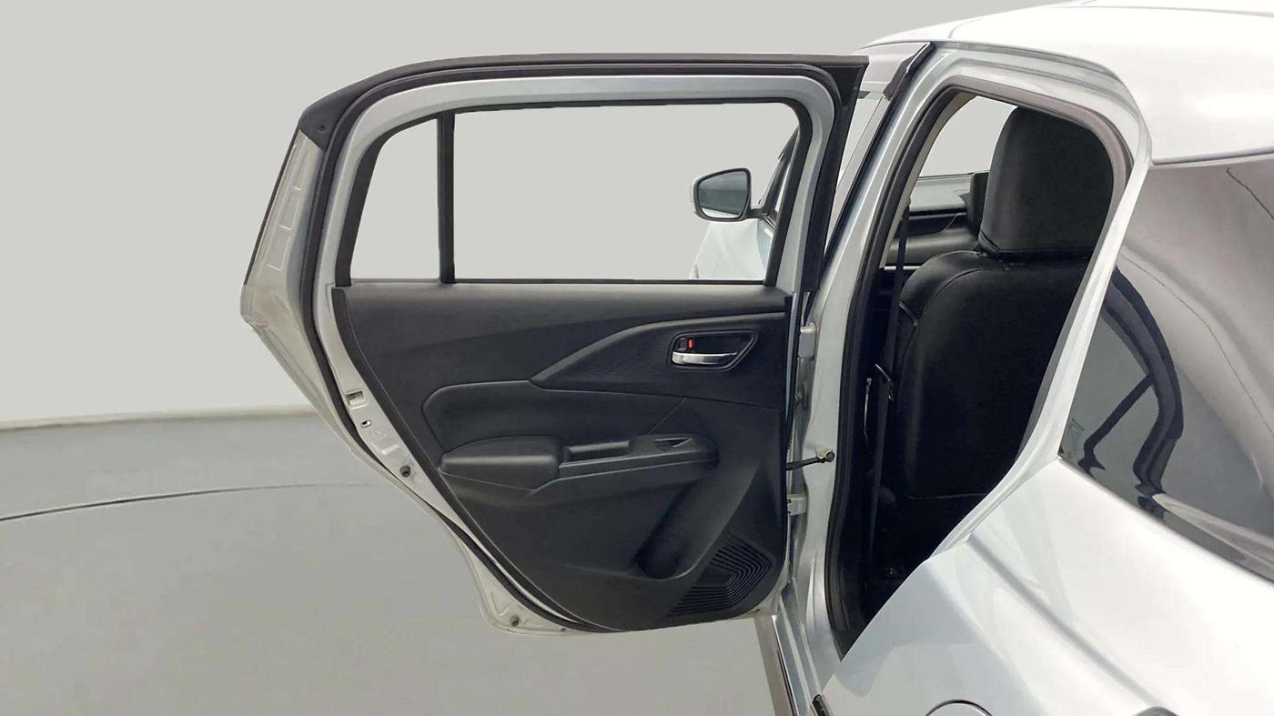 2024 Maruti Swift ZXi, Petrol, Manual, 3,817 km, LHS Rear Door