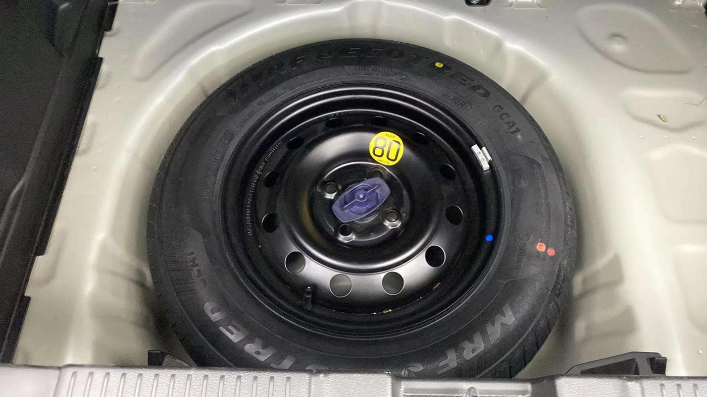 2024 Maruti Swift ZXi, Petrol, Manual, 3,817 km, Spare Tyre