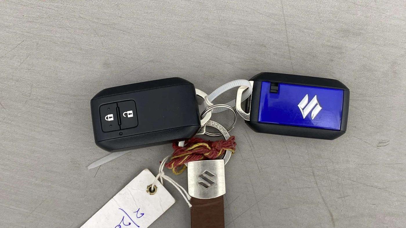 2024 Maruti Swift ZXi, Petrol, Manual, 3,817 km, Key Close Up