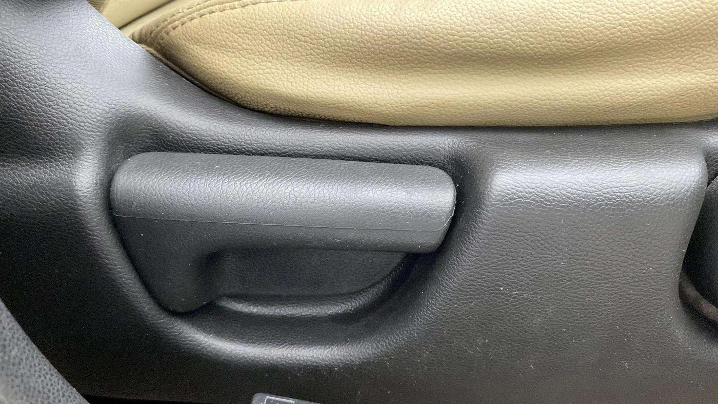 2014 Honda City 1.5L I-VTEC VX, Petrol, Manual, 40,582 km, Driver Side Adjustment Panel