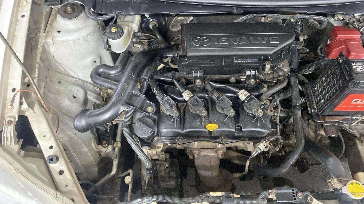 2014 Toyota Etios CROSS 1.5 V, Petrol, Manual, 46,538 km, Engine View - Right