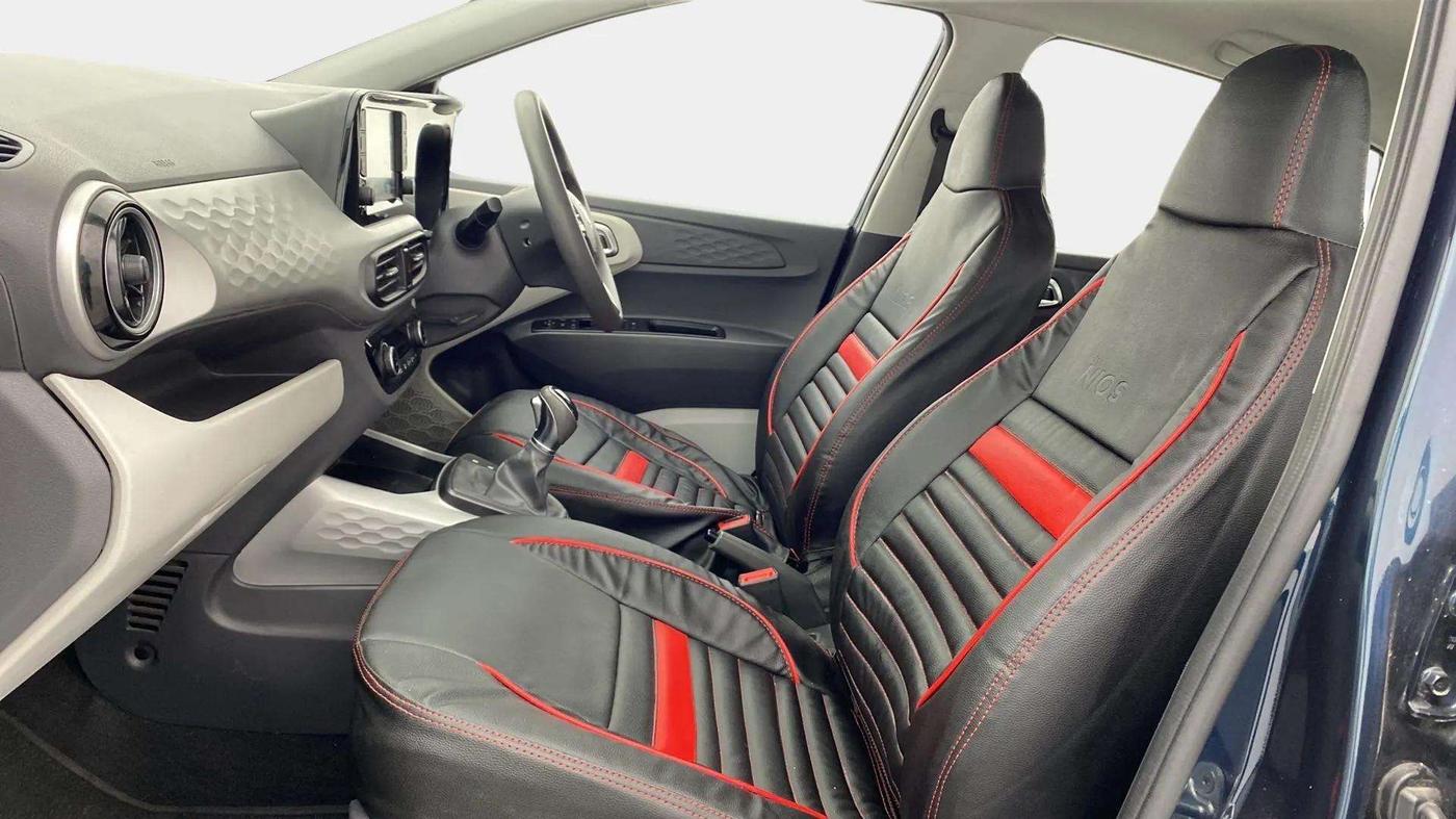 2019 Hyundai GRAND I10 NIOS SPORTZ AMT 1.2 KAPPA VTVT, Petrol, Automatic, 18,607 km, Right Side Front Door Cabin