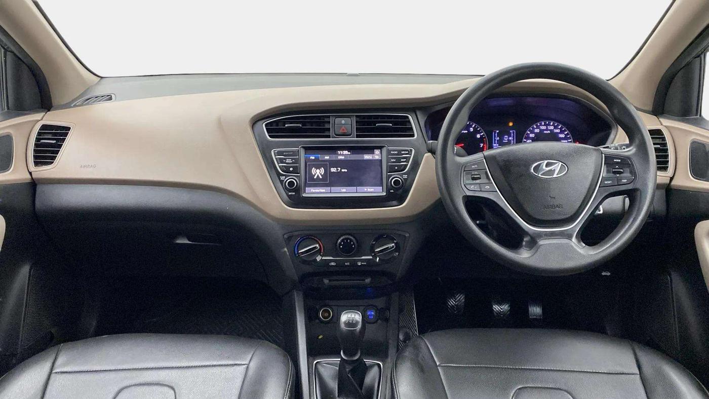 2020 Hyundai Elite i20 SPORTZ PLUS 1.2, Petrol, Manual, 61,319 km, Dashboard