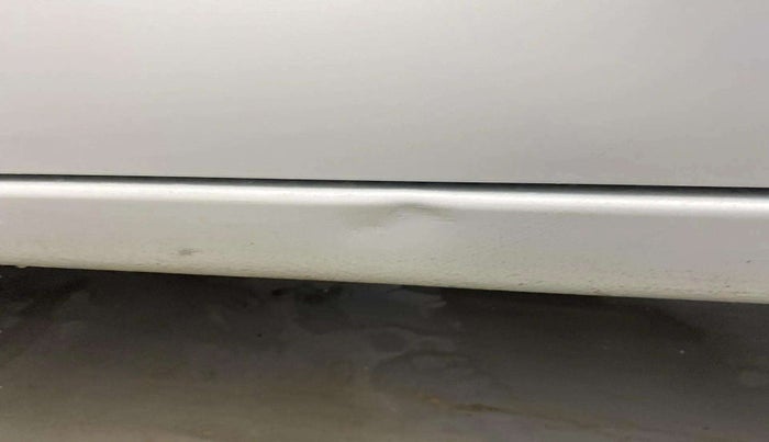 2018 Maruti Swift ZXI AMT, Petrol, Automatic, 69,741 km, Left running board - Slightly dented