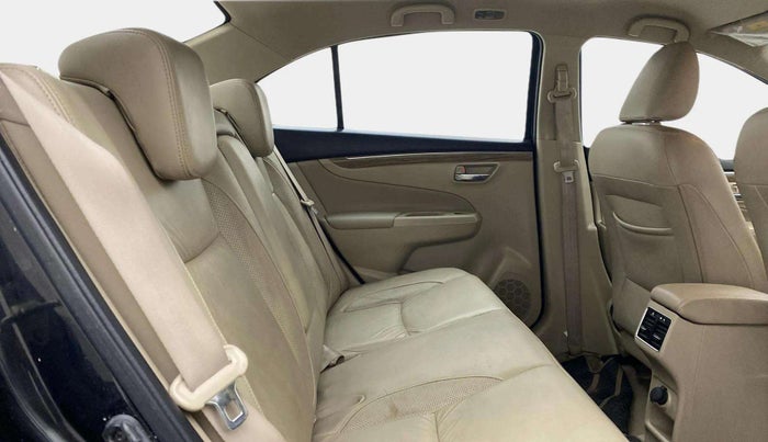 2018 Maruti Ciaz ALPHA 1.4 PETROL, Petrol, Manual, 52,471 km, Right Side Rear Door Cabin