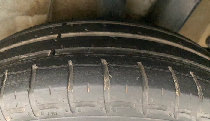 2020 Hyundai AURA S 1.2, Petrol, Manual, 57,481 km, Left Rear Tyre Tread