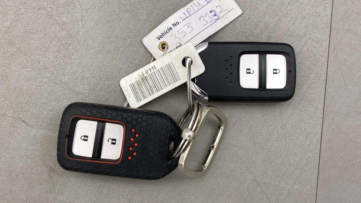 2022 Honda Jazz 1.2L I-VTEC ZX CVT, Petrol, Automatic, 41,845 km, Key Close Up