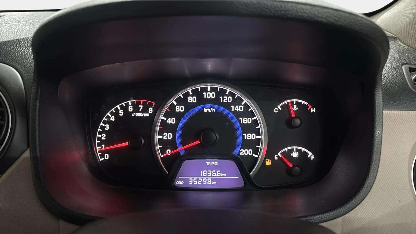 2017 Hyundai Grand i10 SPORTZ (O) 1.2 KAPPA VTVT, Petrol, Manual, 35,363 km, Odometer Image