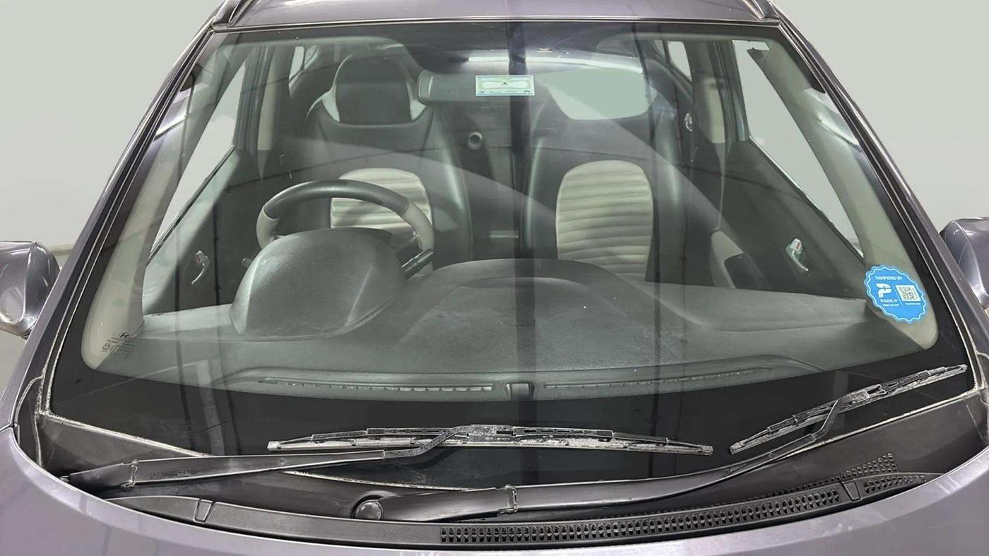 2017 Hyundai Grand i10 SPORTZ (O) 1.2 KAPPA VTVT, Petrol, Manual, 35,363 km, Front Windshield