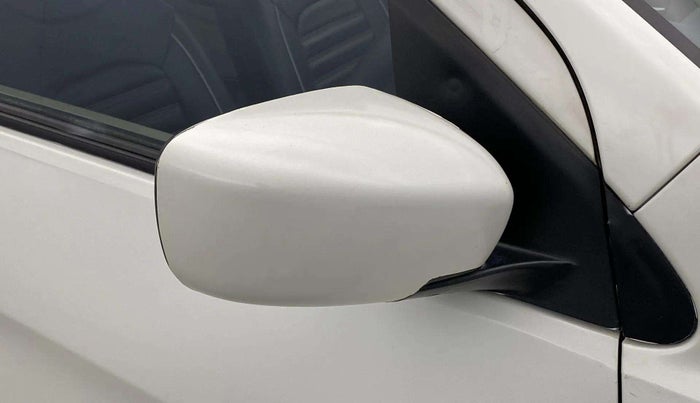 2018 Maruti Celerio VXI CNG, CNG, Manual, 80,218 km, Right rear-view mirror - ORVM knob broken and not working