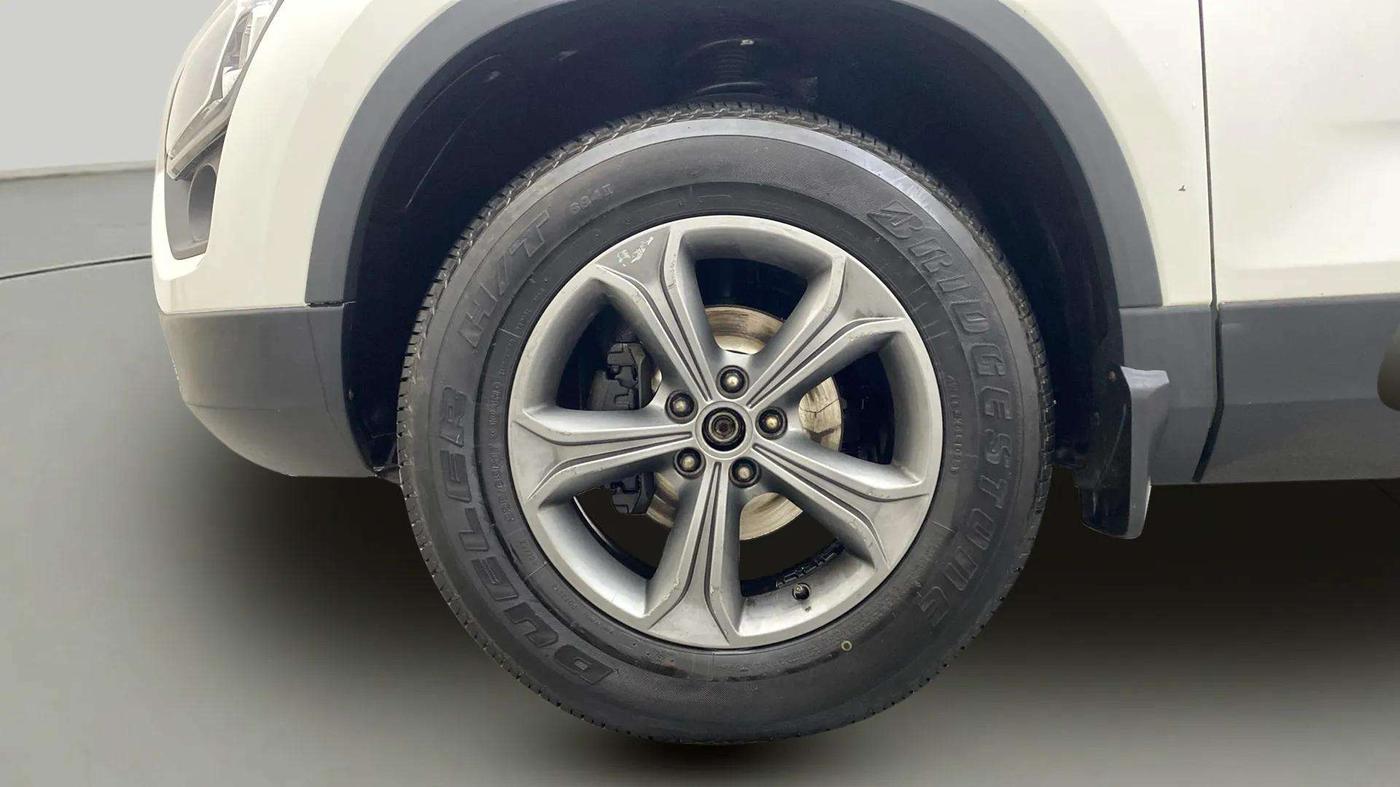 2022 Tata Harrier XT PLUS 2.0L KRYOTEC, Diesel, Manual, 49,961 km, Left Front Wheel